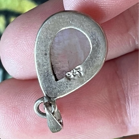 Dreamy Vintage Sterling Silver Moonstone Teardrop Pendant - Picture 5 of 5